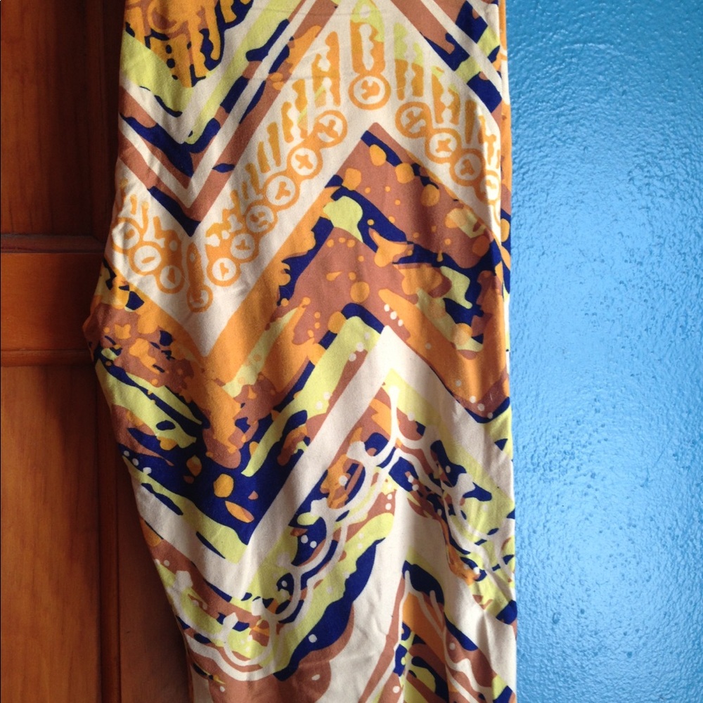 Lularoe OS leggings.